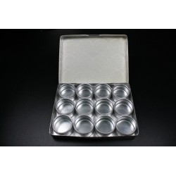 Caja de aluminio con 12 departamentos