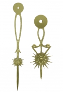 Pareja de agujas de mored doradas diseño sol imperial